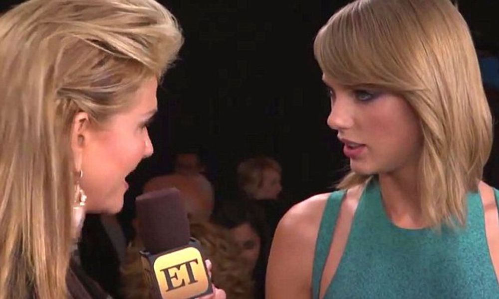 Red Carpet Interviewer At The Grammys 2015 Teased Taylor Swift