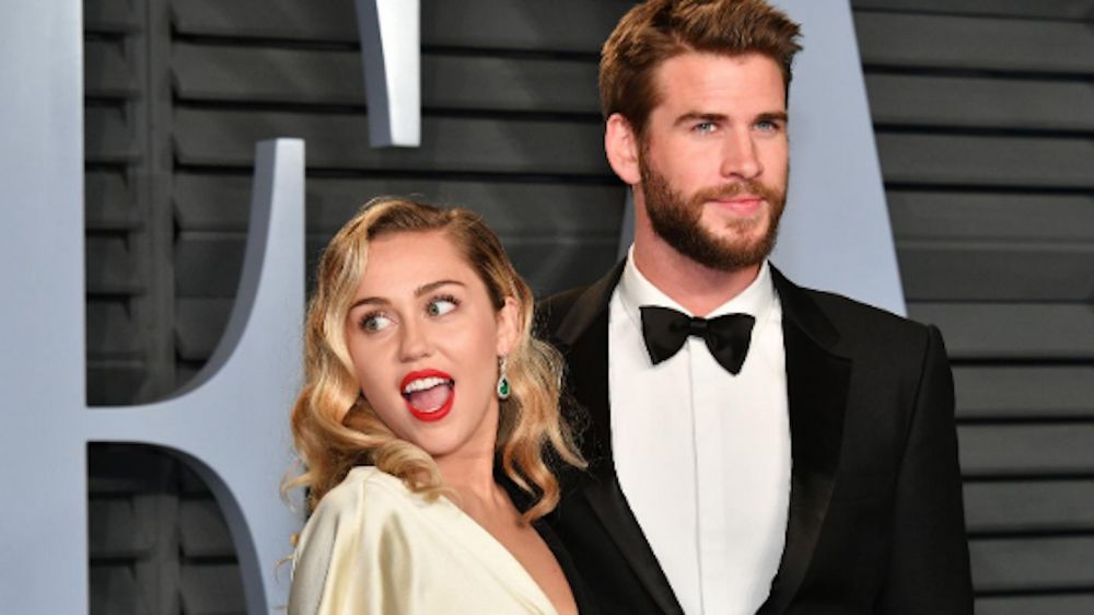 Miley Cyrus &amp; Liam Hemsworth